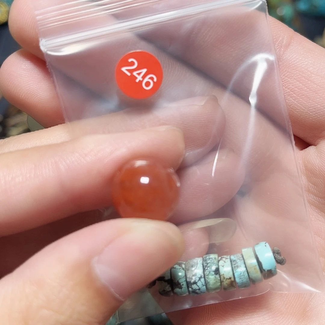 阿***赵玛瑙/玉髓未镶嵌圆珠桶珠老型手串！！