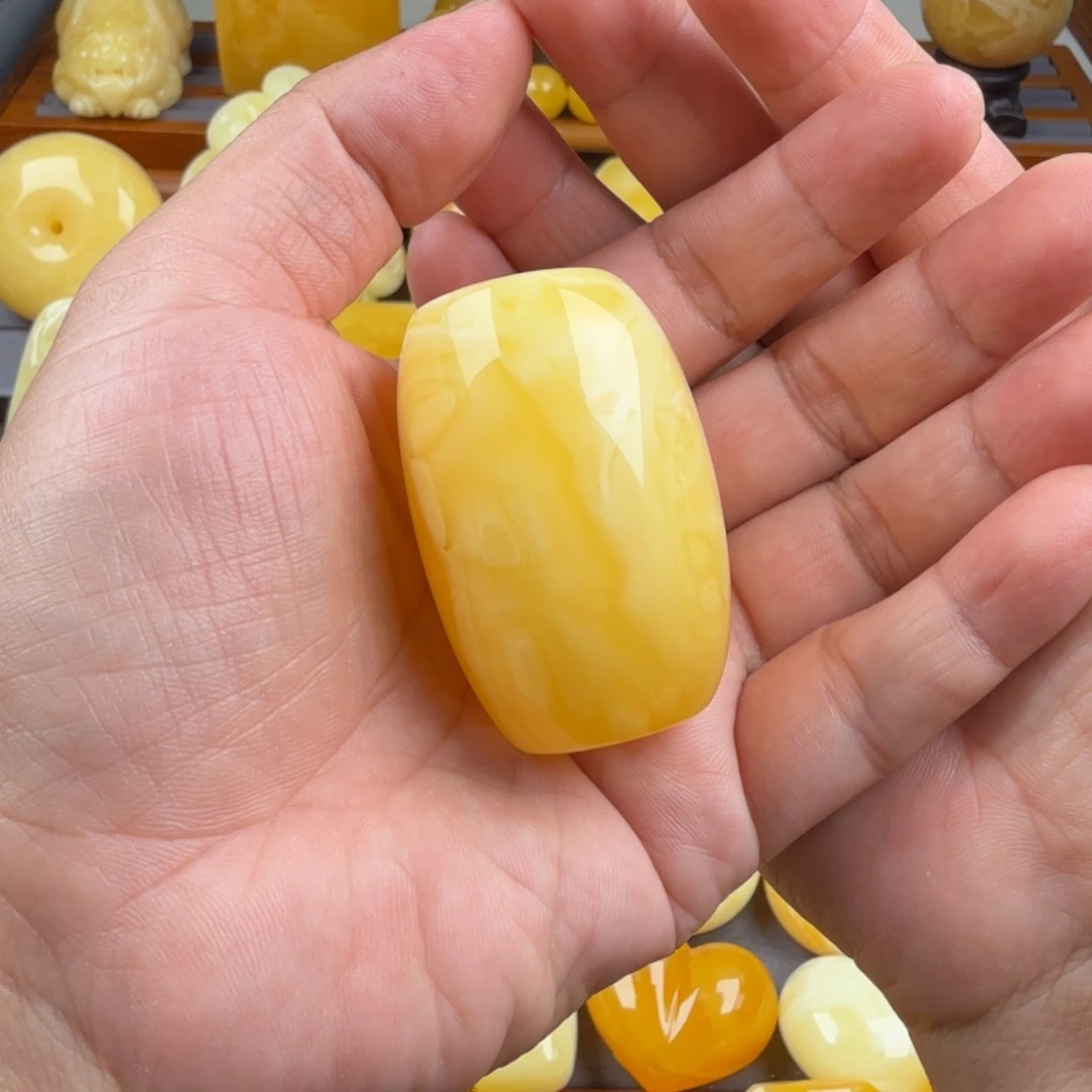 琥珀未镶嵌颈饰纯天然琥珀蜜蜡