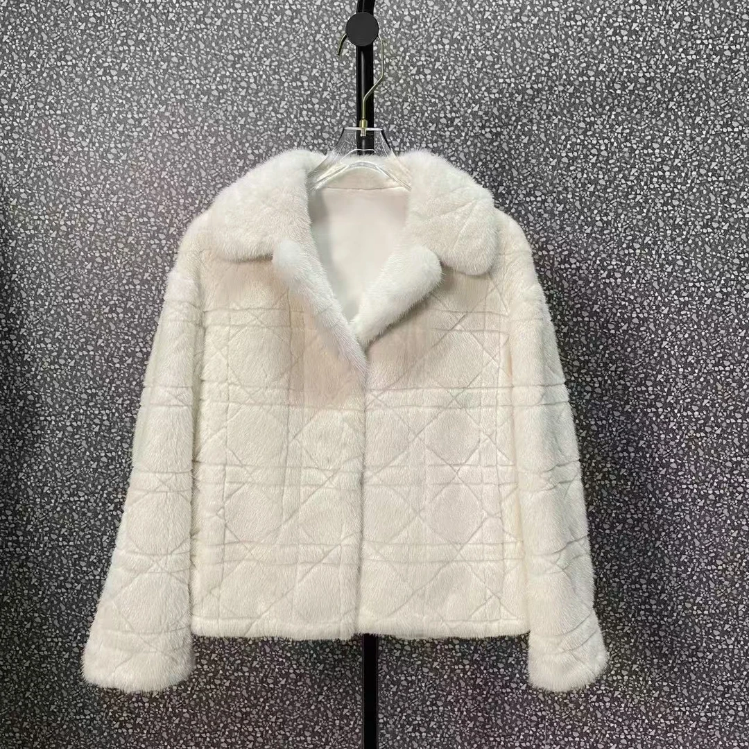 秋季翻领女常规宽松型厚款短外套气质女装秋冬大衣