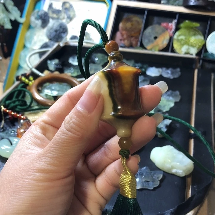 岫玉未镶嵌岫玉挂件