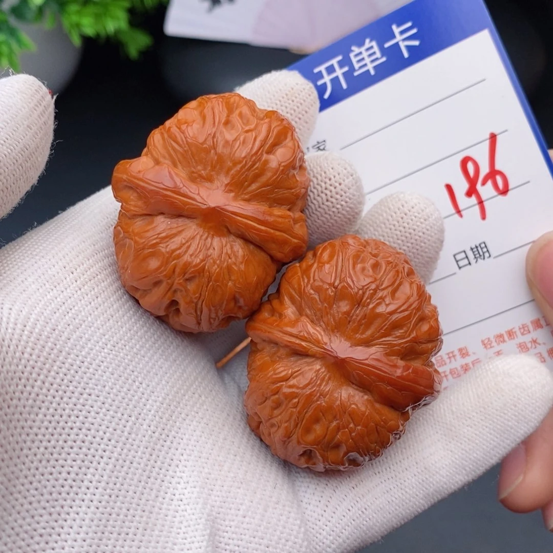 文玩核桃把件45元宝196