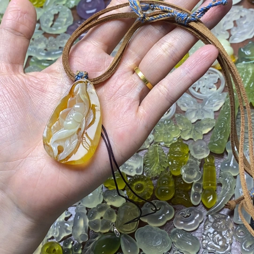 蛇纹石玉合金项链