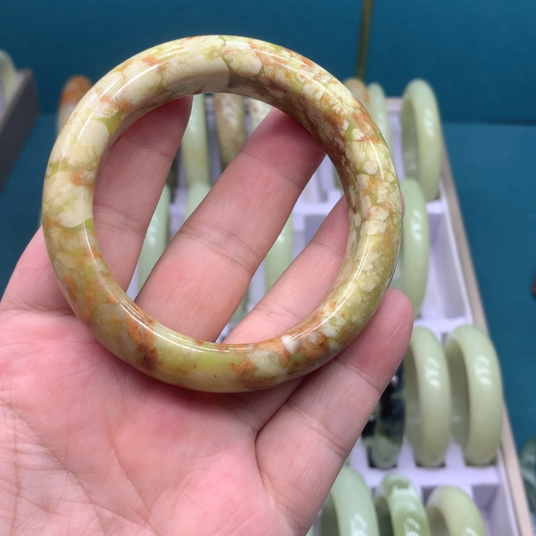 不***子蛇纹石玉未镶嵌手镯