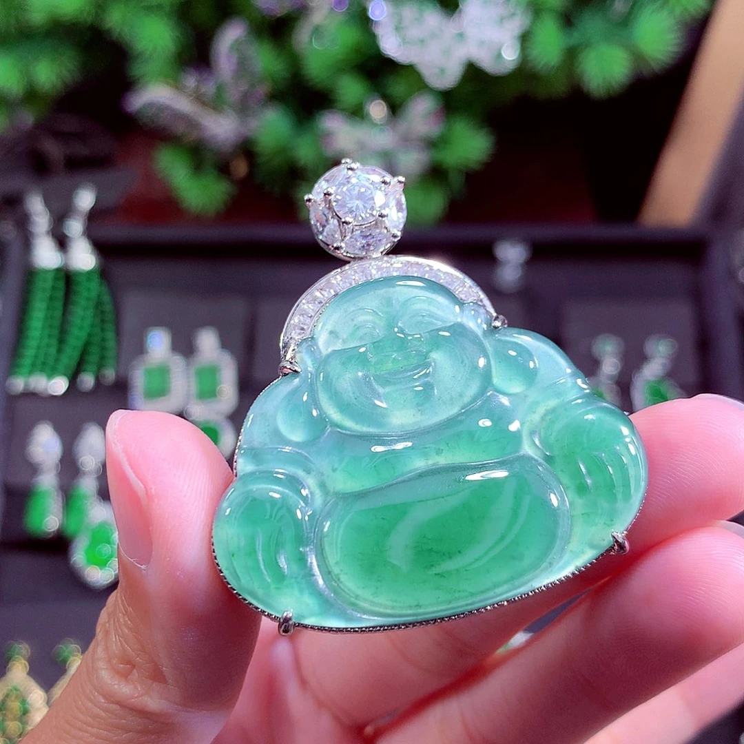 颈饰未镶嵌翡翠天然