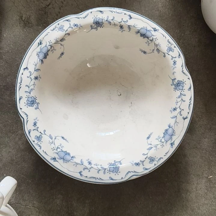 陶瓷盘子碗啥都有