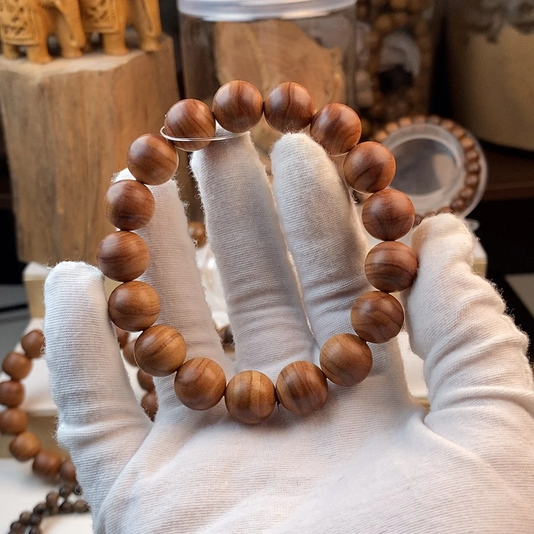 檀香木其他横纹黑肉老山檀香1.2虎皮纹沉水