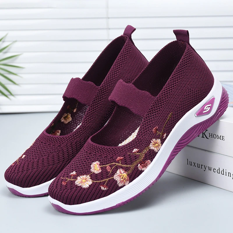 春夏季新款洋气浅口妈妈鞋软底防滑一脚蹬透气女鞋夏季老北京布鞋