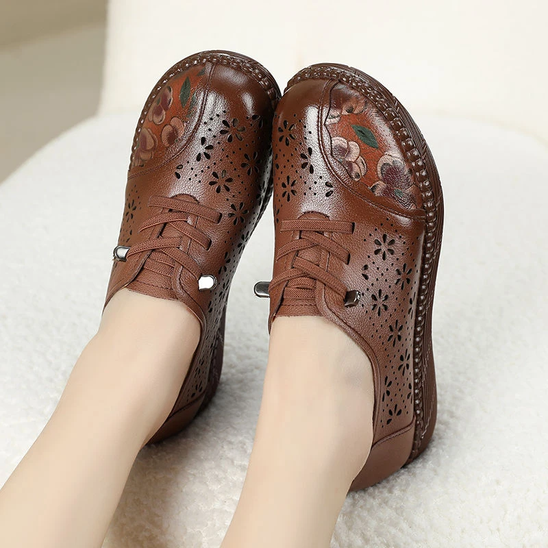 真皮镂空平底洞洞鞋女复古民族风单鞋中老年妈妈鞋子大码软底凉鞋