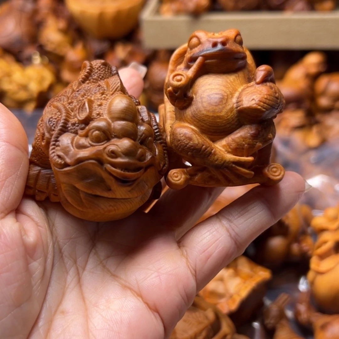 【闪购商品】柏木（崖柏）五****颜太行崖柏手把件