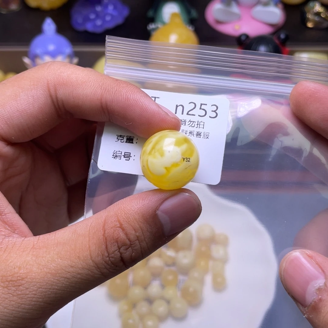 琥珀未镶嵌珠宝奇石