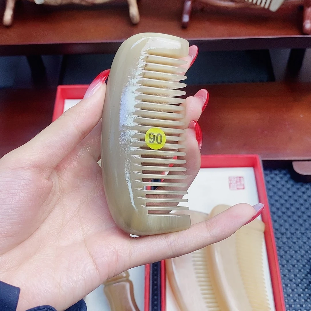 纯手工制作纯牛角梳子