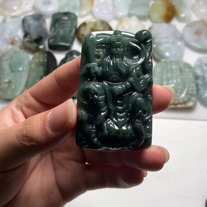 翡翠未镶嵌颈饰玄天大帝39