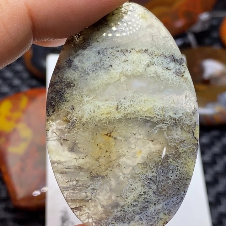 玛瑙/玉髓颈饰未镶嵌