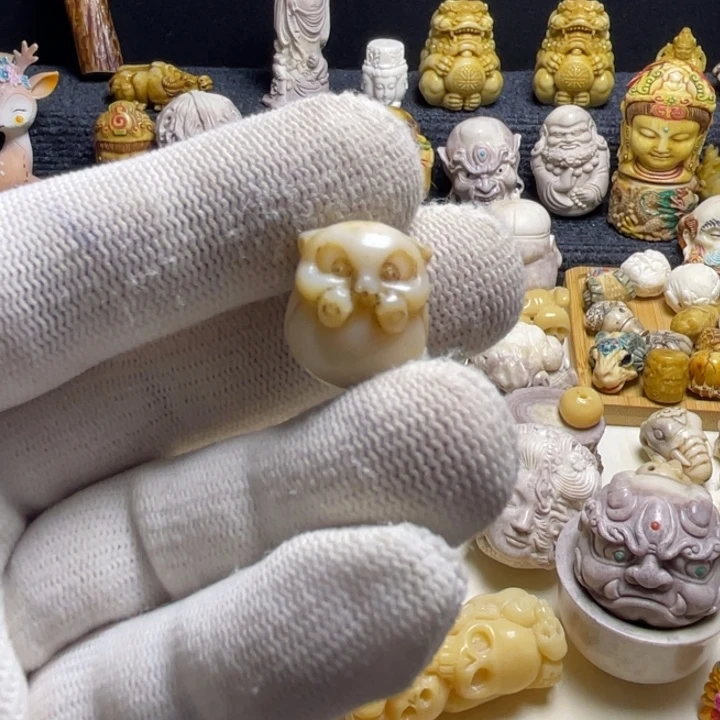 无非金属配饰鹿角雕刻飞熊