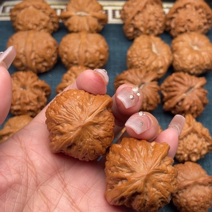 X***^文玩核桃把件40全品铁锤。