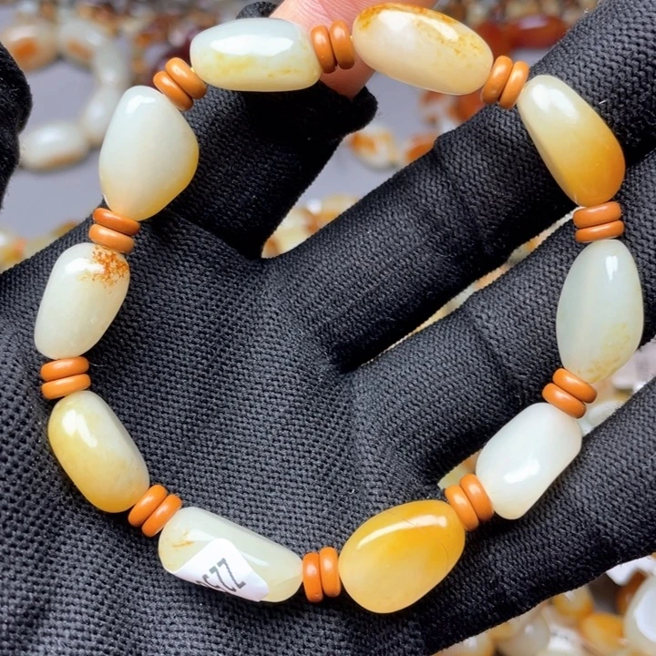 和田玉未镶嵌手链