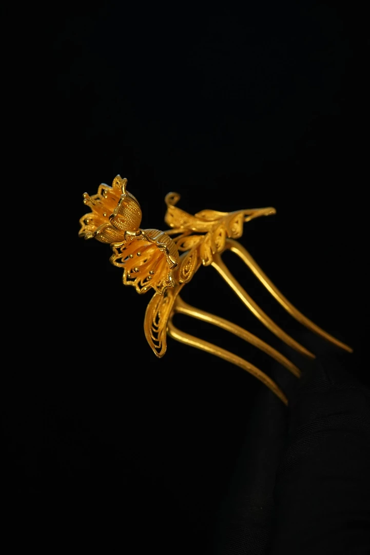 鳳喆錾刻镂空花丝工艺设计师款铃兰花婚嫁五金国风边钗足金999