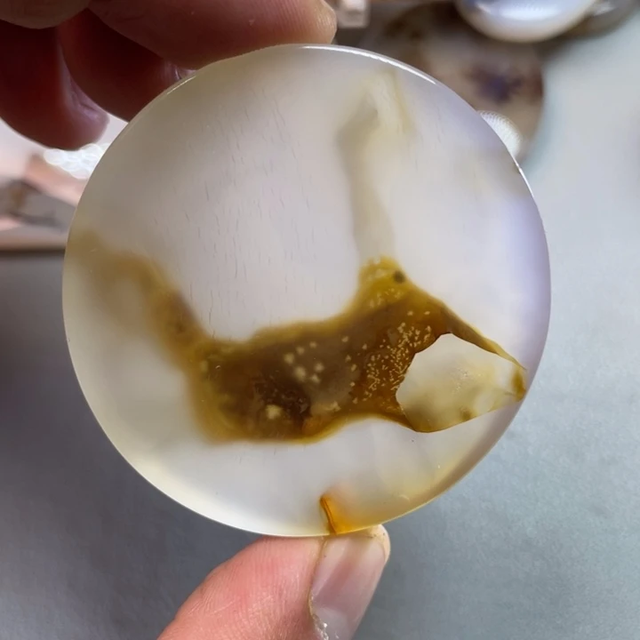 玛瑙/玉髓未镶嵌颈饰穿**空