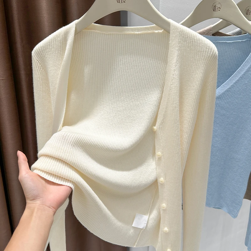 设计感v领长袖针织开衫女士2025新款秋季外搭坑条毛衣披肩短外套