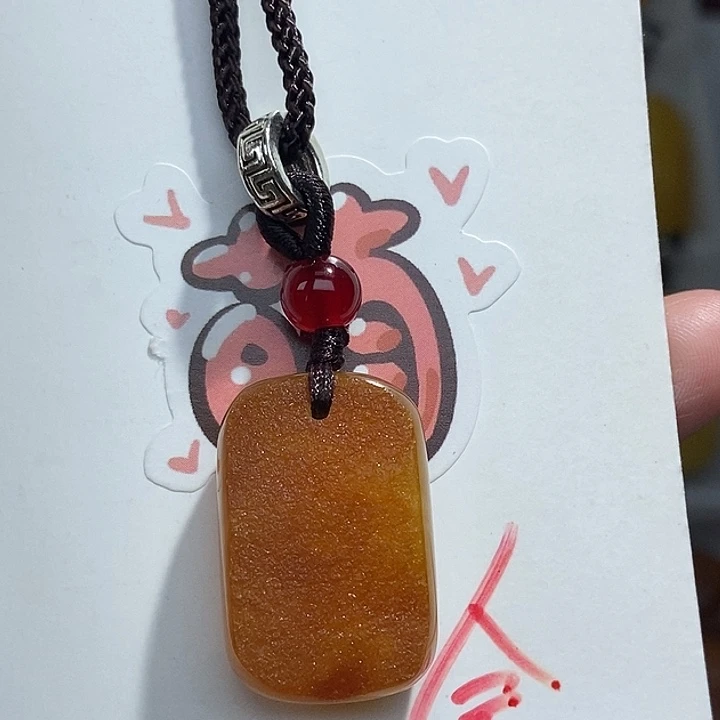 未镶嵌琥珀珠宝奇石