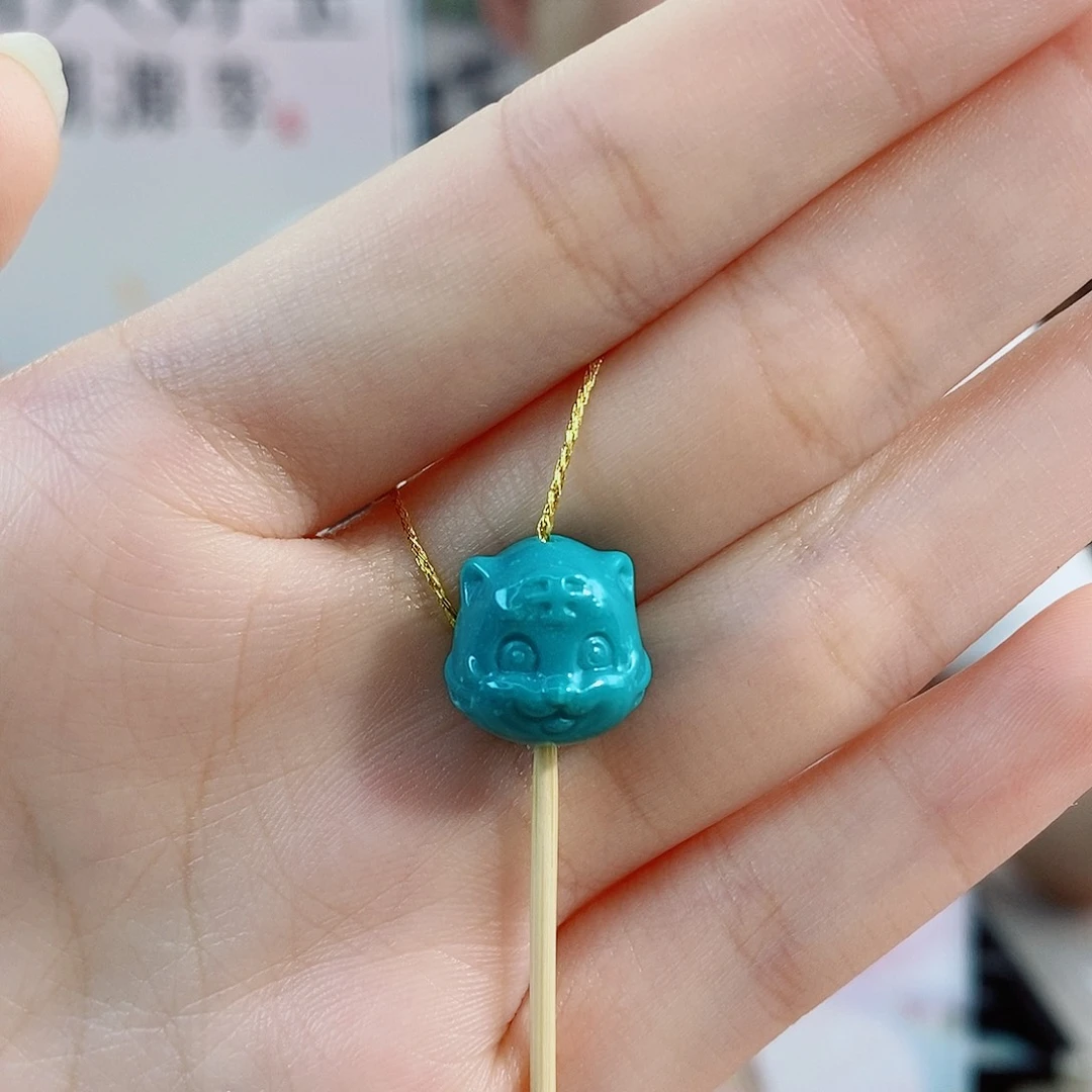 未镶嵌绿松石珠宝奇石