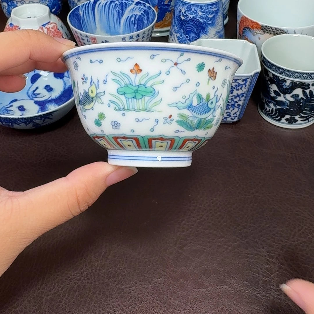 现代景德镇陶瓷杯