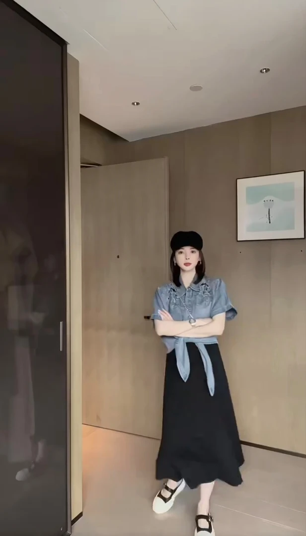 深圳南油2025夏季新款欧货女装翻领镂空蕾丝刺绣牛仔两件套连衣裙