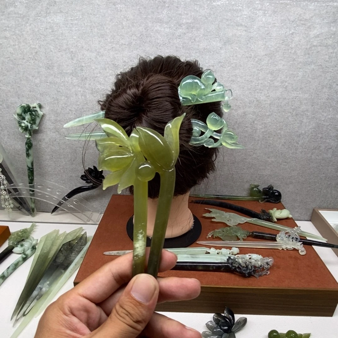 蘑***人蛇纹石玉未镶嵌发簪