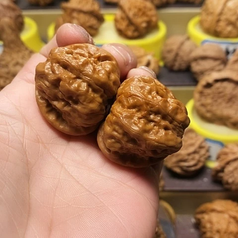 吊坠文玩核桃咖***糖蛤蟆头