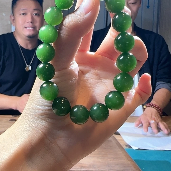 和田玉未镶嵌手串