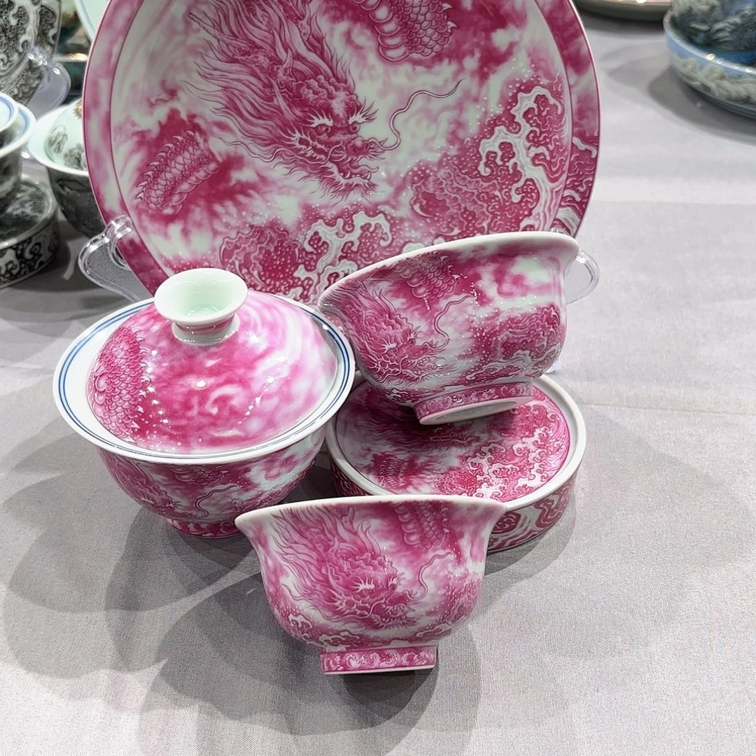 瓷片景德镇瓷器精品陈列