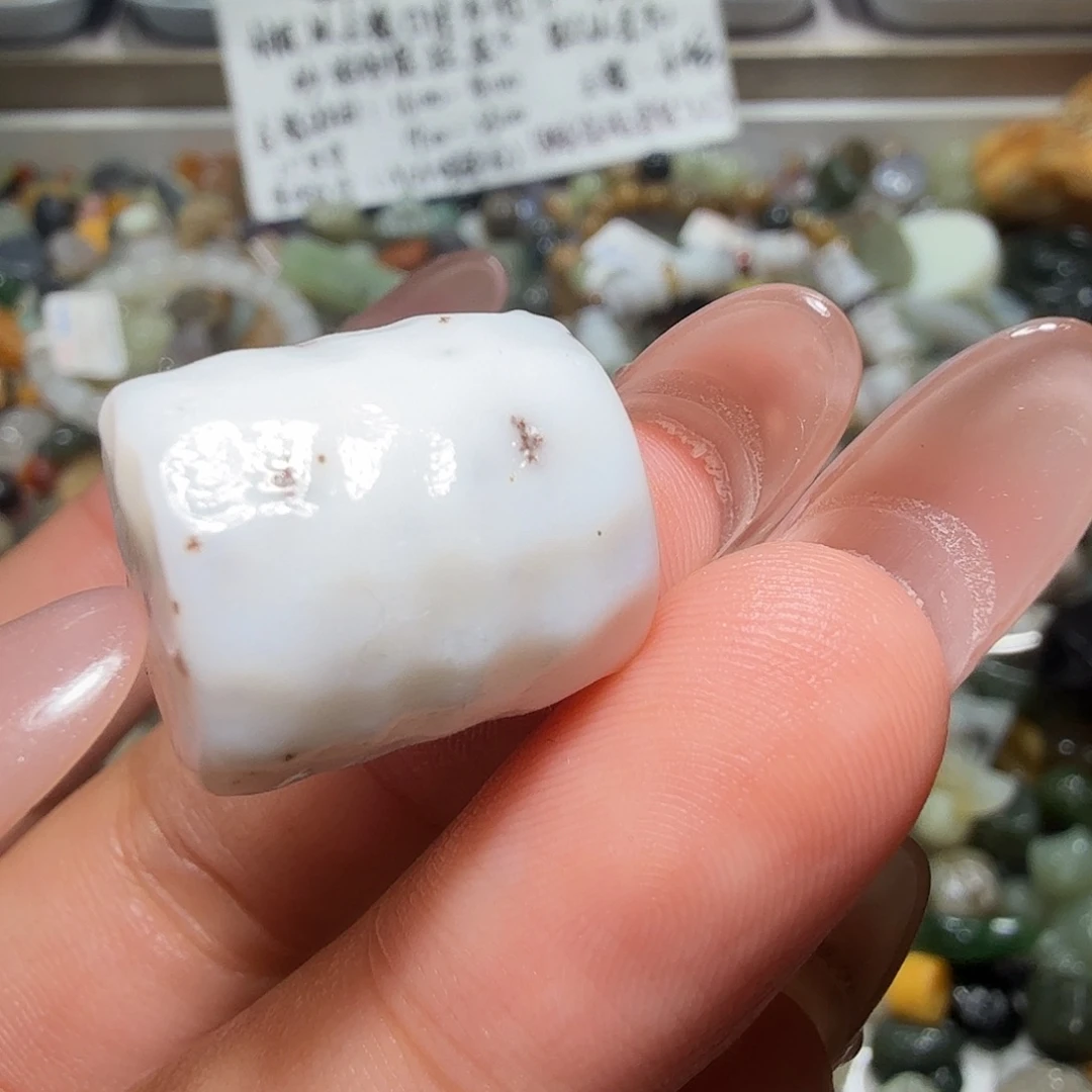 和田玉未镶嵌珠宝奇石