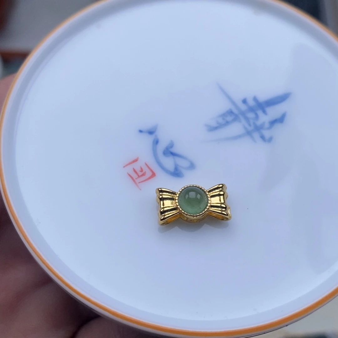 翡翠散珠蛋面潘一个