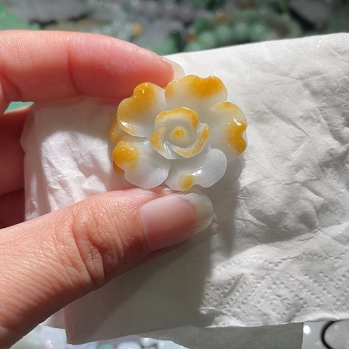 颈饰未镶嵌翡翠天