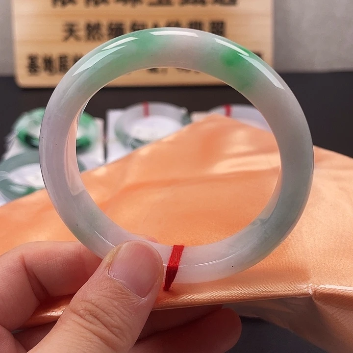 未镶嵌手镯翡翠手镯2