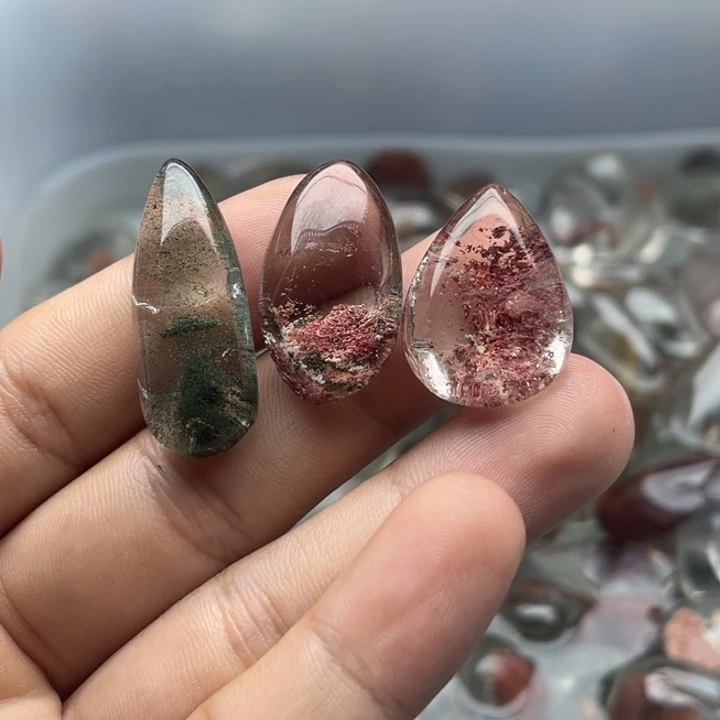 未镶嵌吊坠(赠链)水晶妮**、