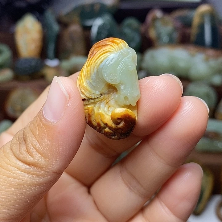 岫岩河磨玉（透闪石质玉）未镶嵌颈饰