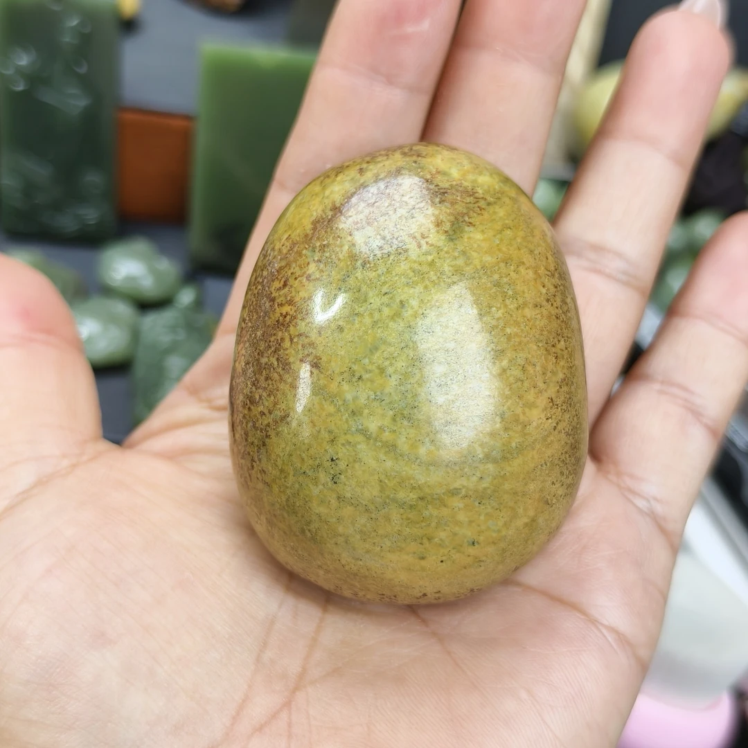段树林河磨玉全壳细黄皮原石手把