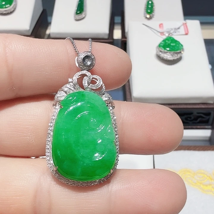 翡翠18K金镶嵌吊坠(不含链)天然翡翠吊坠