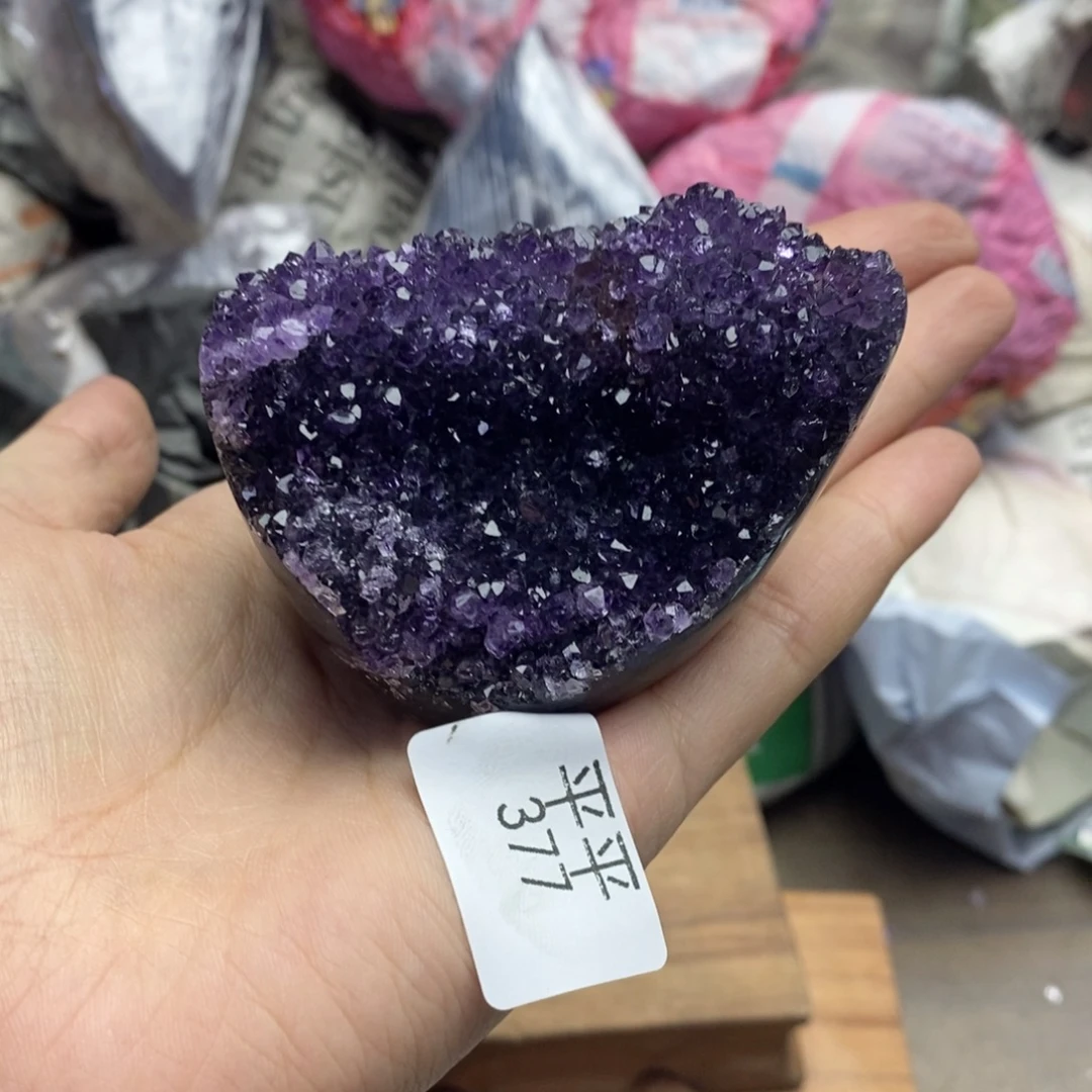 紫晶未镶嵌大型摆件（非配饰）