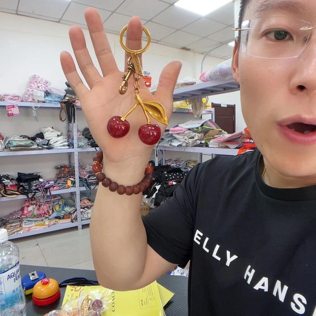 PU化妆包等各种产品和