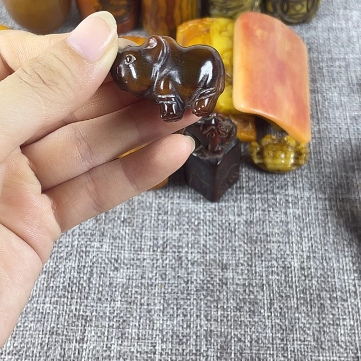 木质非金属吊坠，，