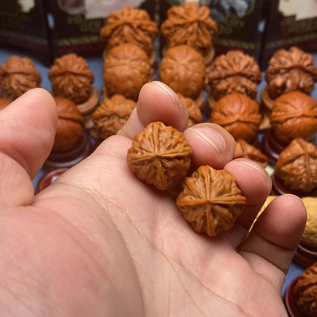 一***你文玩核桃把件手捻