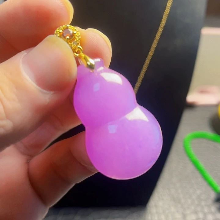 翡翠14K金镶嵌颈饰