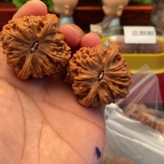 【闪购商品】文玩核桃吊坠?****?南疆