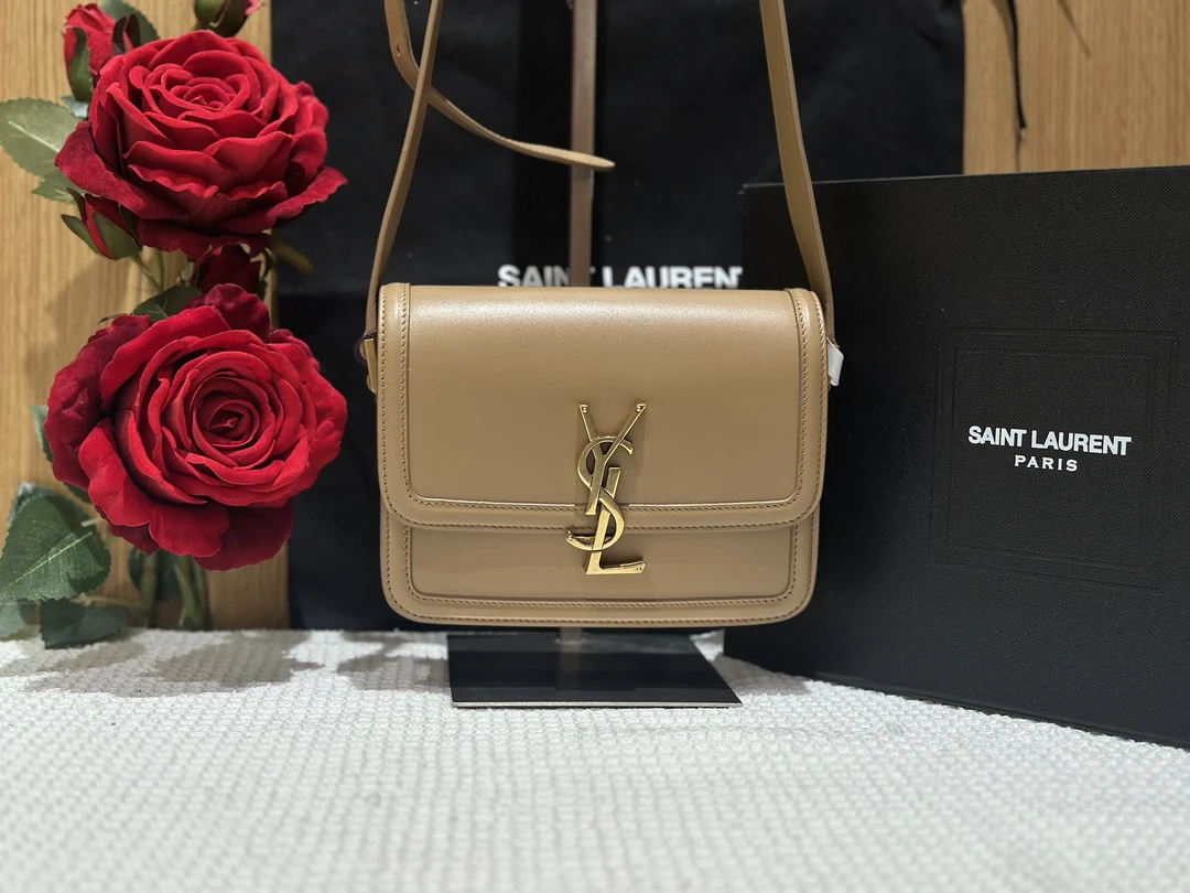 99新 YSL/圣罗兰 壹所奢品/YSL光面豆腐包中号奶茶金斜挎/