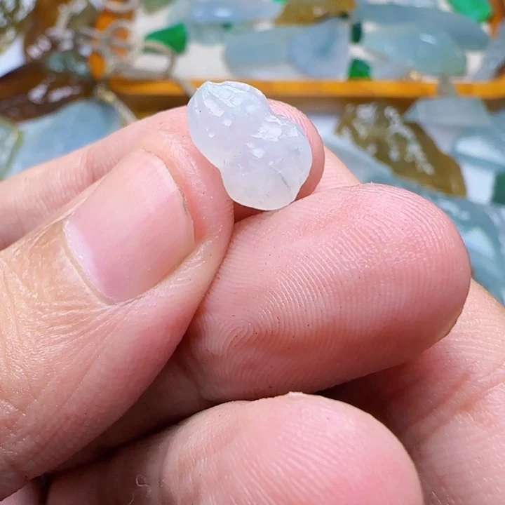 定制翡翠未镶嵌不包工