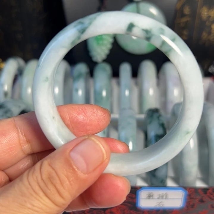 翡翠未镶嵌手镯天然
