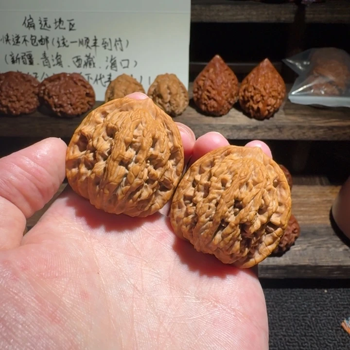 ****树文玩麻核桃39尺寸麦穗虎头