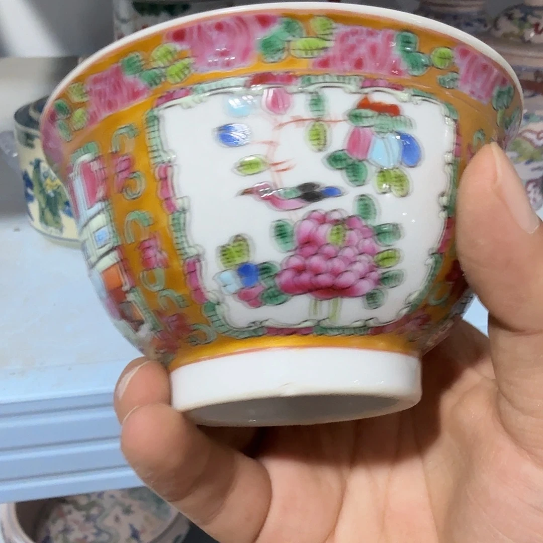 瓷片摆件的事情是在哪的